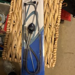 Brand New Stethoscope Great  For A Med Student