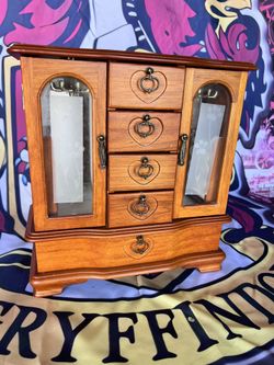 Yard Sale Vintage King Wood Co Jewelry Box Halloween Z Christmas Kids Women’s 