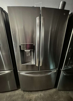 Deal: LG 3‑Door Refrigerator w/ Dispenser – Clean & Ready