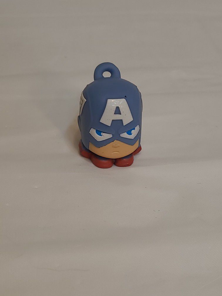 Marvel Disney collectable mini captain America Action figure