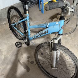 Girls 20” Schwinn Ranger Mountain Bike