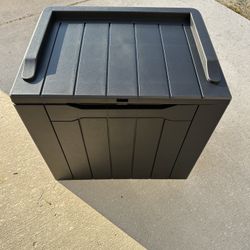 Small Outdoor Storage Box 