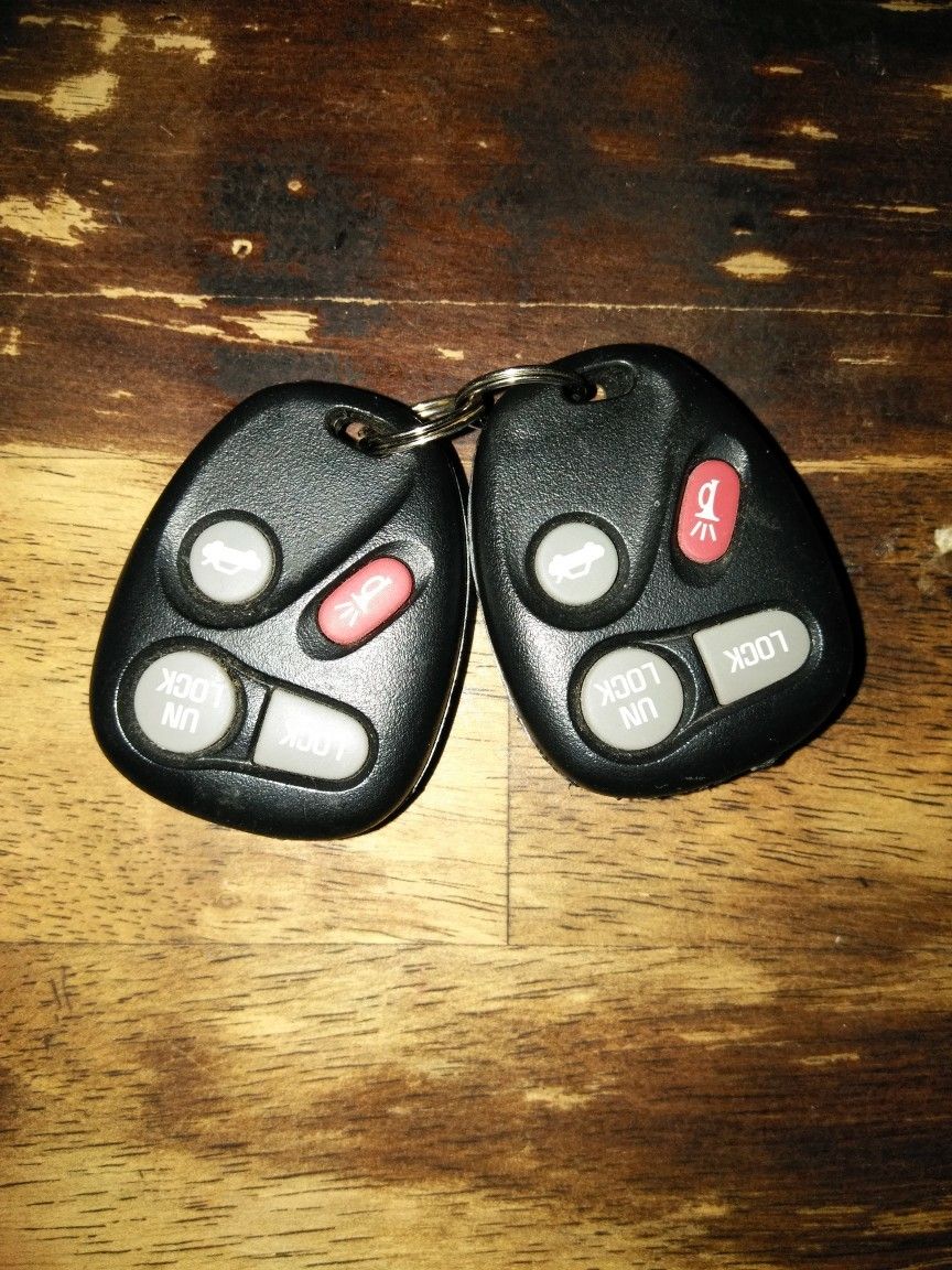 Two remotes for General Motors