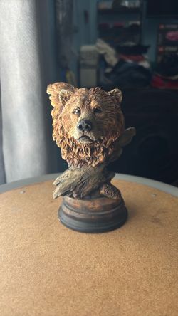 Mill creek studios inc. bear sculpture