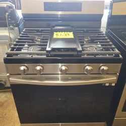 Gas Samsung 5 Burners Air Fry Convection 6 Cubic. Feet.