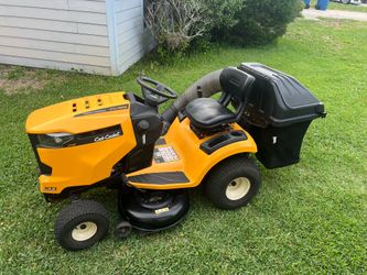 Riding Mower runs great has bagging system