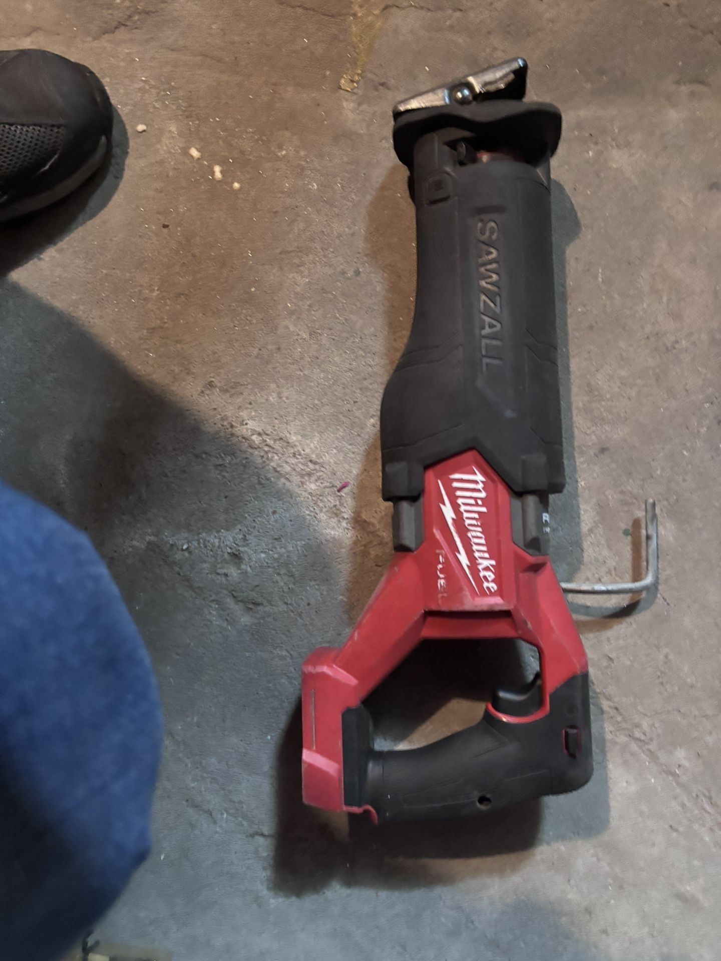 Milwaukee Fuel Sawzall