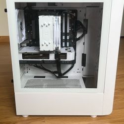 Gaming PC + 165 Hrs Monitor 