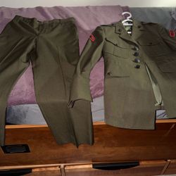 Green Coat And Pants / Marines 