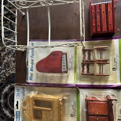 Doll House Furniture 