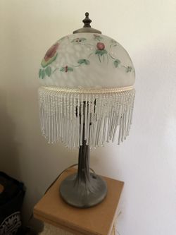 Vintage Md Rose Beaded Accent Lamp