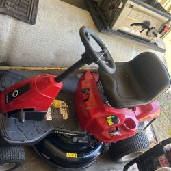 Lawn Mower with Briggs & Stratton Engine, TB30B