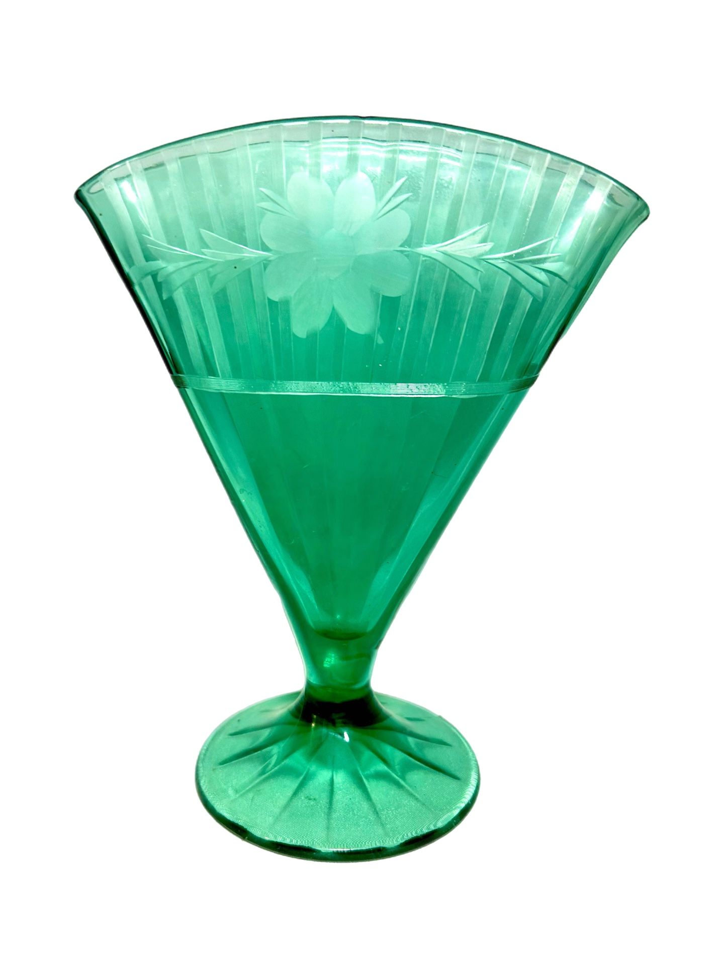 Beautiful green glass fan vase with etched floral design. Glows Under Black light. 