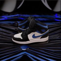 Nike Air Jordan 1 Mid Shoes