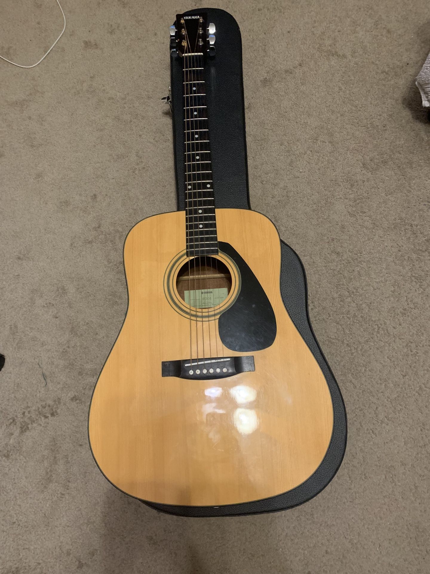 Yamaha Acoustic Guitar