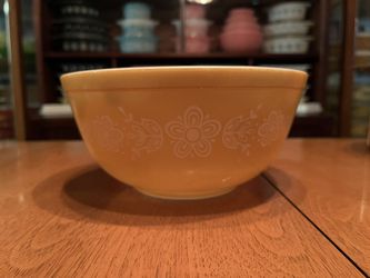 Vintage Pyrex 403 Butterfly Gold Mixing Bowl 