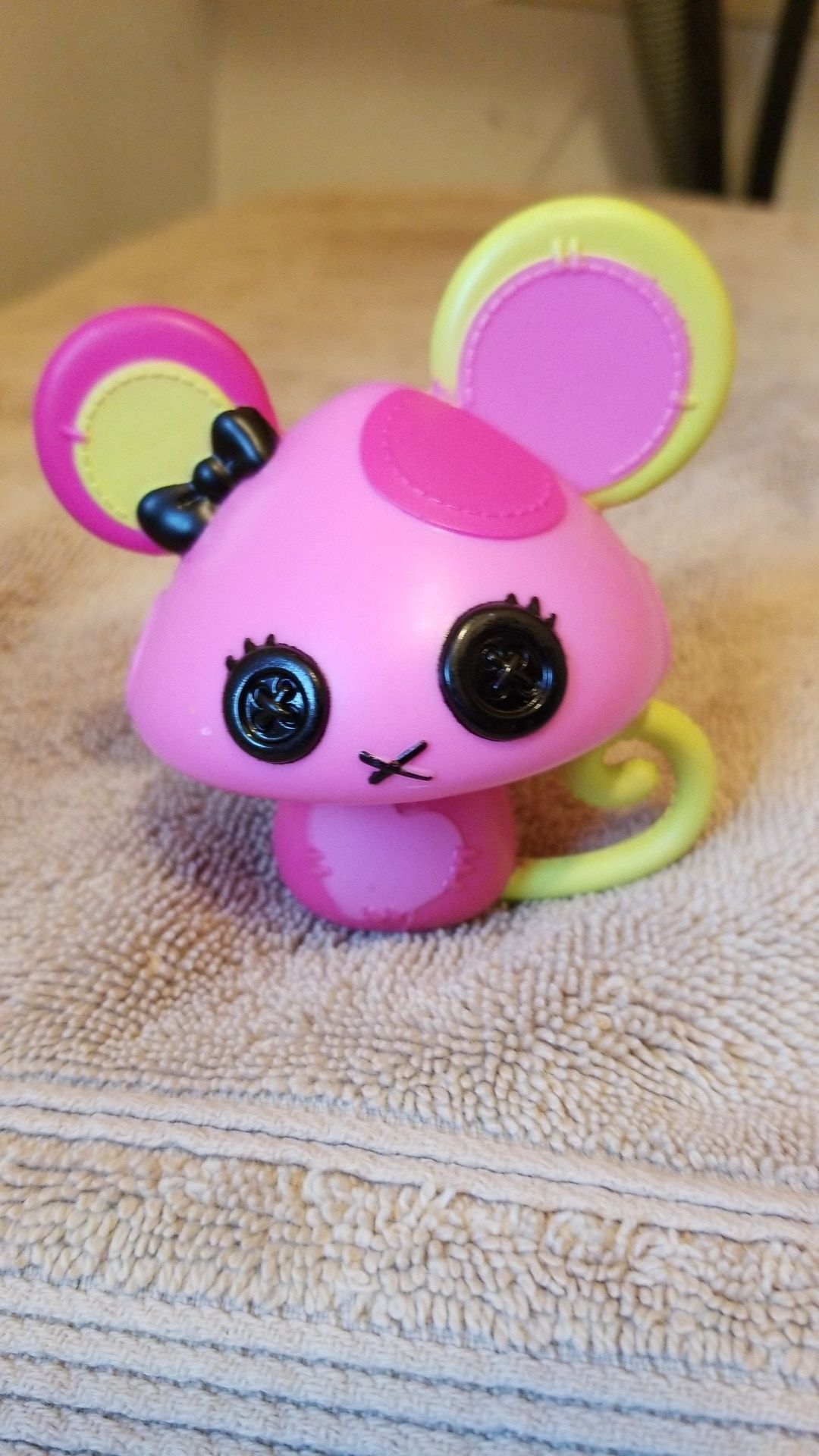 Lalaloopsy big doll pet mouse 3" tall, One ear is Pink and light green