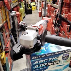 MILWAUKEE M18 CORDLESS BRUSHLESS ANGLE GRINDER
