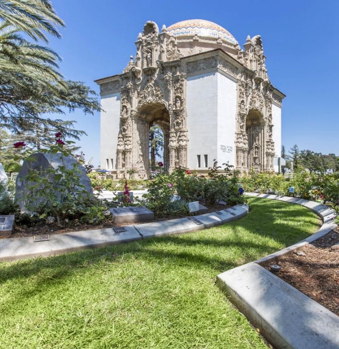 Memorial / Cemetery Plots - Pierce Brothers Valhalla Memorial Park
