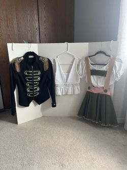 Dance costumes/adult women’s