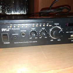 Pyle Stereo Amplifier. 
