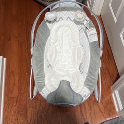 Ingenuity SmartBounce Automatic Baby Bouncer
