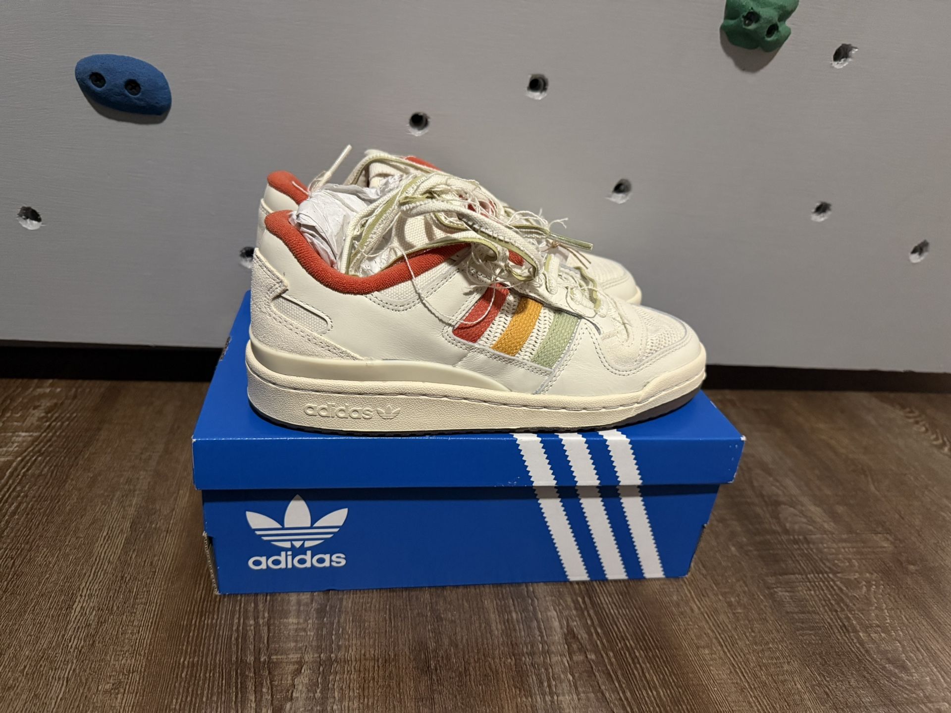 NWT US Men’s Size 5.5 / Women’s Size 7 Adidas Originals Forum 84 Low Lace-Up Sneakers