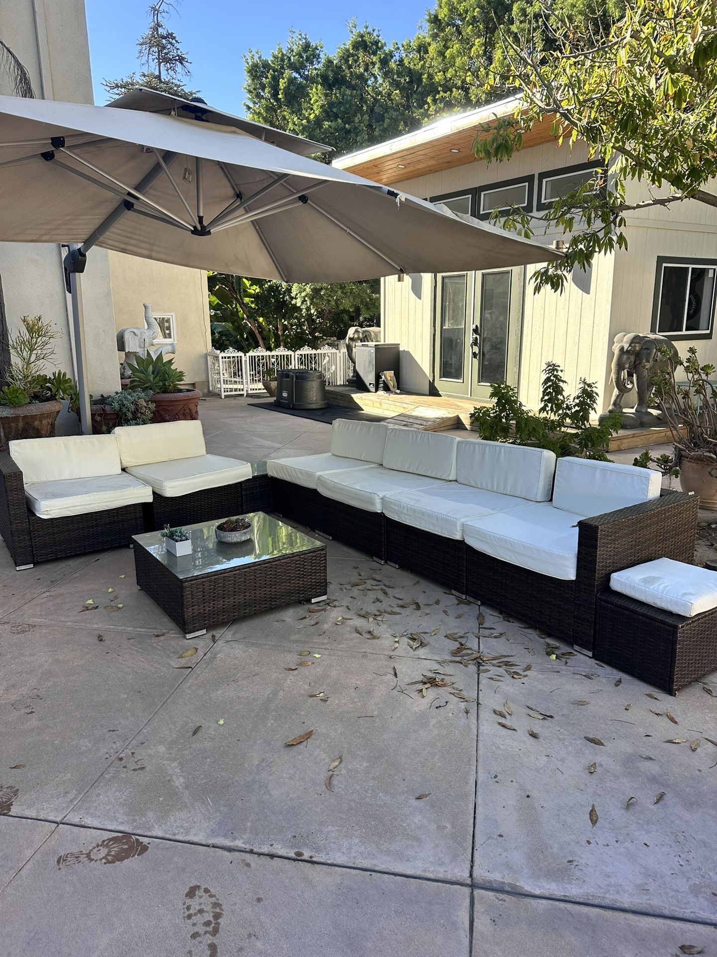 Patio Furniture Set - Delivery Available