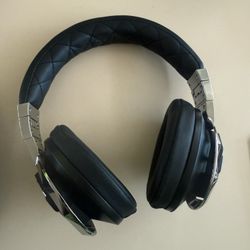 Audio Black Over-Ear Headphones (not wireless)