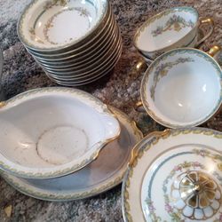 Noritake China Set From Ritze Do