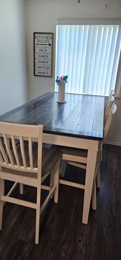 Dining set