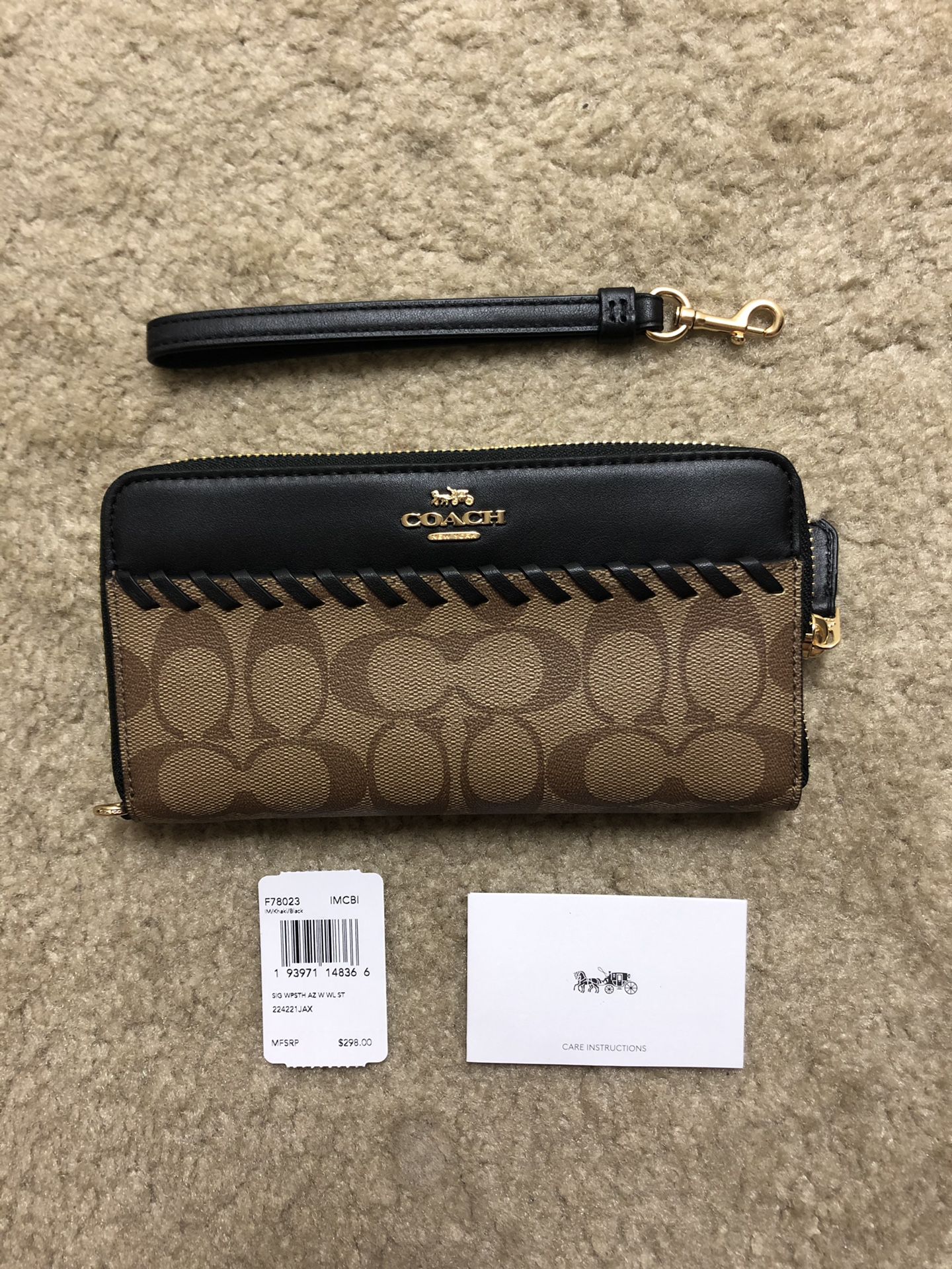 NWT Coach Wallet MSRP $289