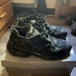 Black Balenciaga Runners