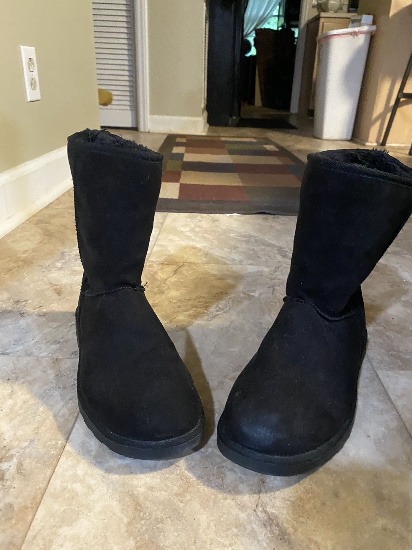 Makalu Ani Black Boots