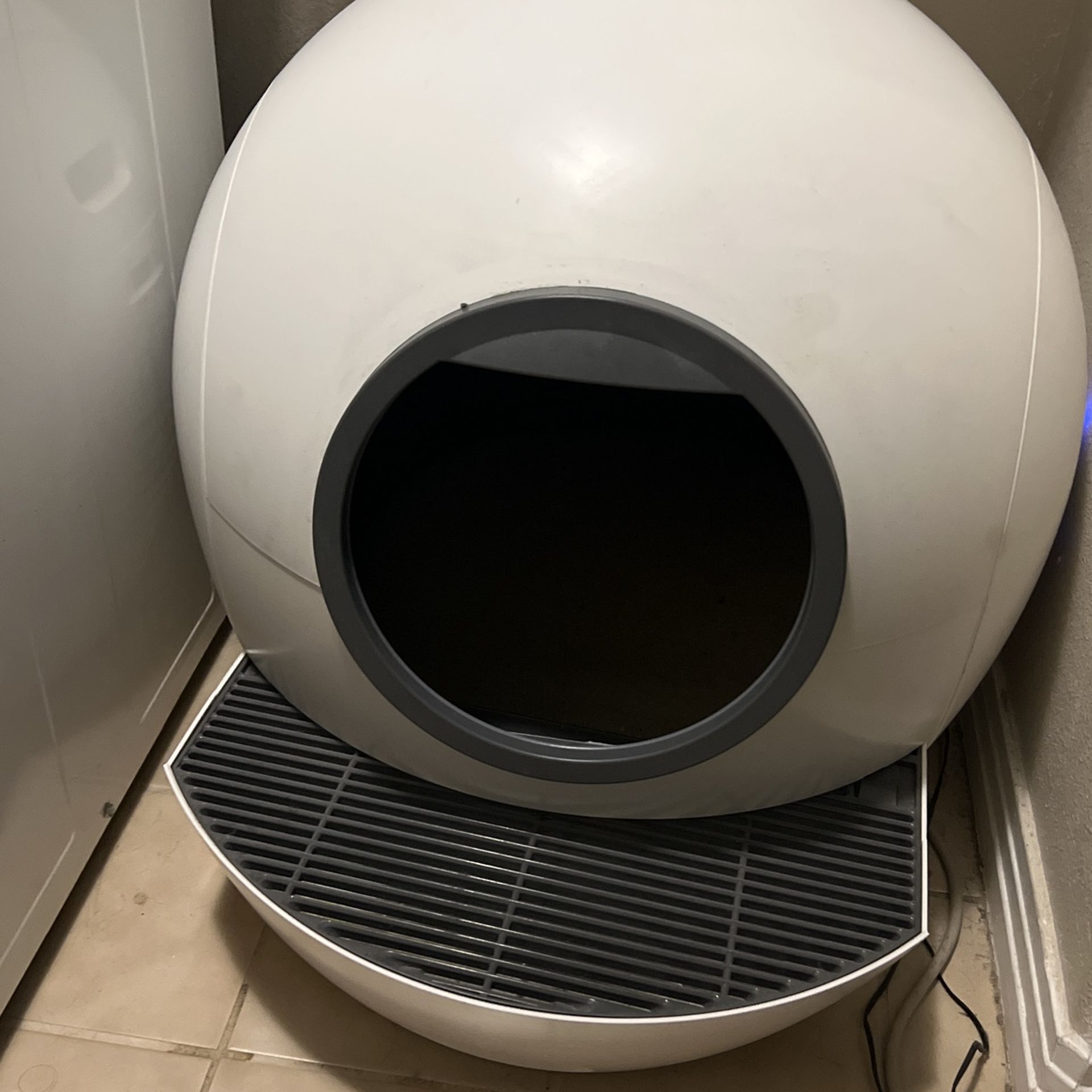 ELS Pet Electric Cat Box