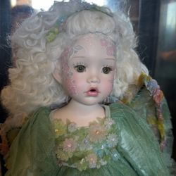 Marie Osmond Doll Porcelain (perfect condition)