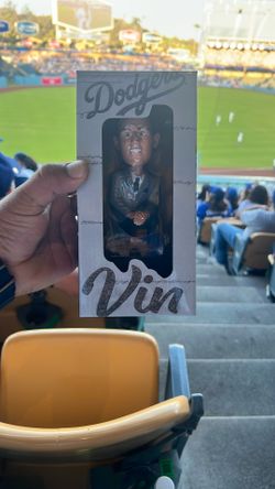 Dodgers Vin Scully Bobblehead 5/19 SGA