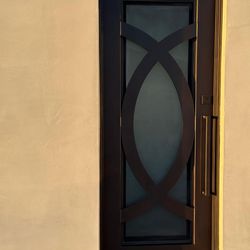 Iron door  puertas de metal