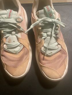 Air Jordan Delta size 7Y  Unixes  different style so pretty and comfortable