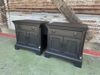 Thomasville Nighstands 