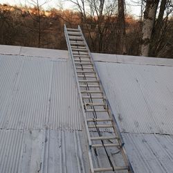 28 Ft Ladder