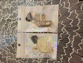 Letter F resin keychains