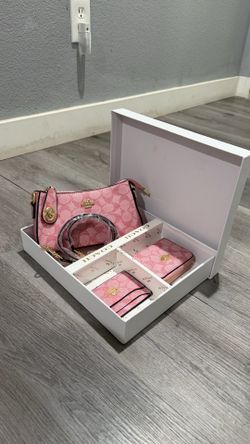 Pink Coach Style Purse Wallet Set