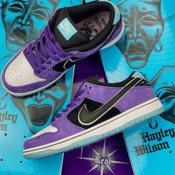 Size 10.5 - Nike SB Dunk Low X Hayley Wilson - DS 
