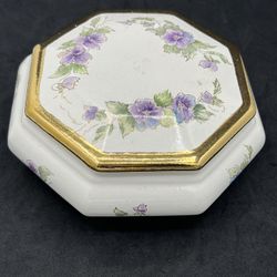 Hand Painted Purple Violet Flower Polygon Artist Signed  Trinket Box   This beautiful trinket box is a must-have for any collector or lover of unique 