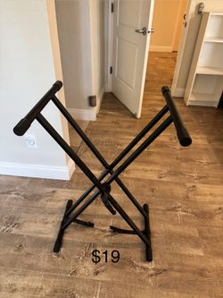  X-style Keyboard Stand