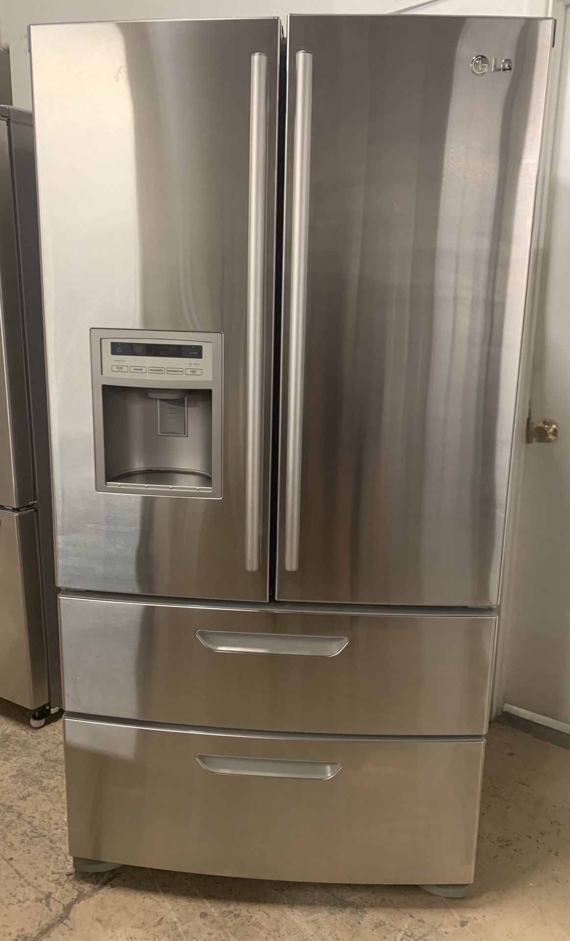 LG 4 Door French Door Refrigerator- 30 DAY WARRANTY INCLUDED!