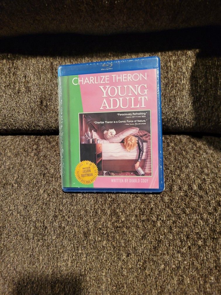 CHARLIZE THERON "YOUNG ADULT" MOVIE.