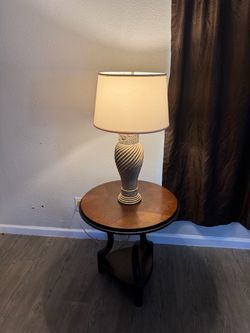 Traditional Ornate Spiral Table Lamp w/ Cream Shade