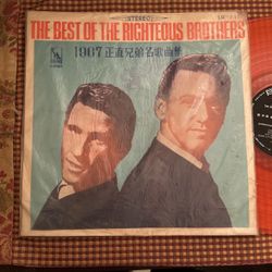 Record vinyl the best of the righteous brothers one of a kind 1967